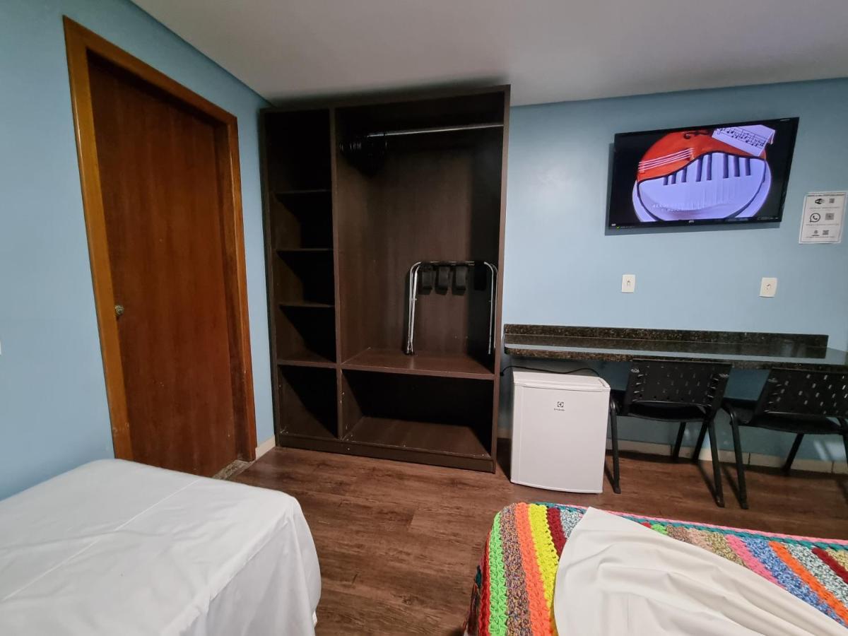 Hotel Rouver فوز دو إيغواسو المظهر الخارجي الصورة